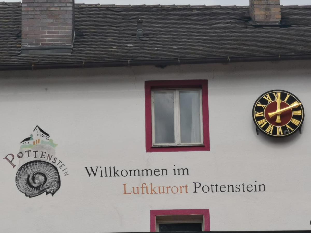 Gaestehaus Am Rathaus ポッテンシュタイン エクステリア 写真